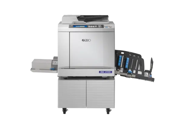 RISO SJ9390 — это передовой цифровой дупликатор, спроектированный для сверхбыстрой и экономичной печати, способный обрабатывать до 190 страниц в минуту. Такая скорость делает его отличным выбором для учреждений с большим объемом документооборота: от школ и университетов до государственных организаций и крупных компаний. Устройство обеспечивает чёткое и стабильное качество отпечатков благодаря разрешению 600 × 600 dpi, что идеально подходит как для текстов, так и для графических материалов. Поддержка различных форматов, включая A3, и плотной бумаги до 210 г/м² позволяет использовать широкий спектр материалов для печати. Модель оборудована интеллектуальной системой определения формата и сенсорной панелью, упрощающей работу и повышающей производительность оператора. SJ9390 сочетает высокую производительность с энергоэффективностью и низкими затратами на обслуживание, что делает его практичным и надежным решением для повседневного массового тиражирования.